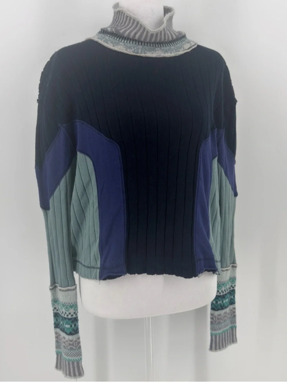 Free People Size Small Navy‎ & Teal Ribbed Colorblock Sweater